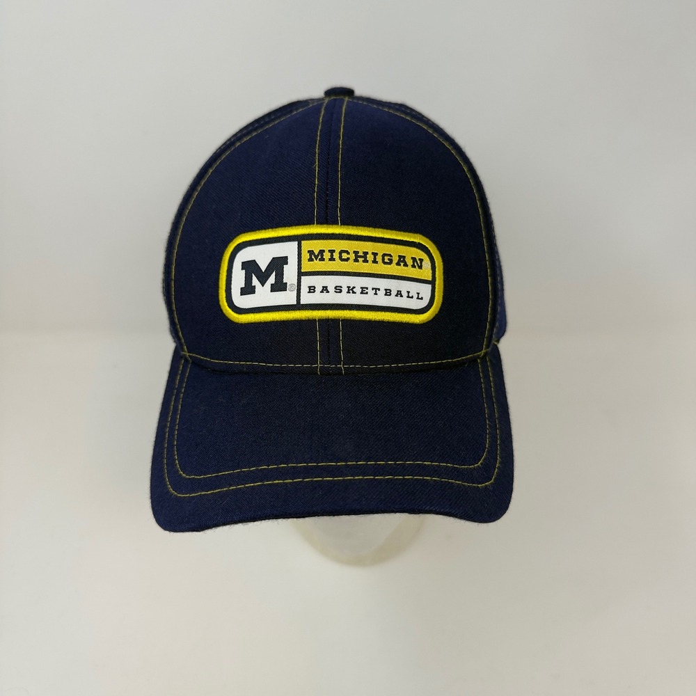 Vintage Nike 90's Michigan Wolverines Basketball Strap Back Cap Hat‎ Embroidered